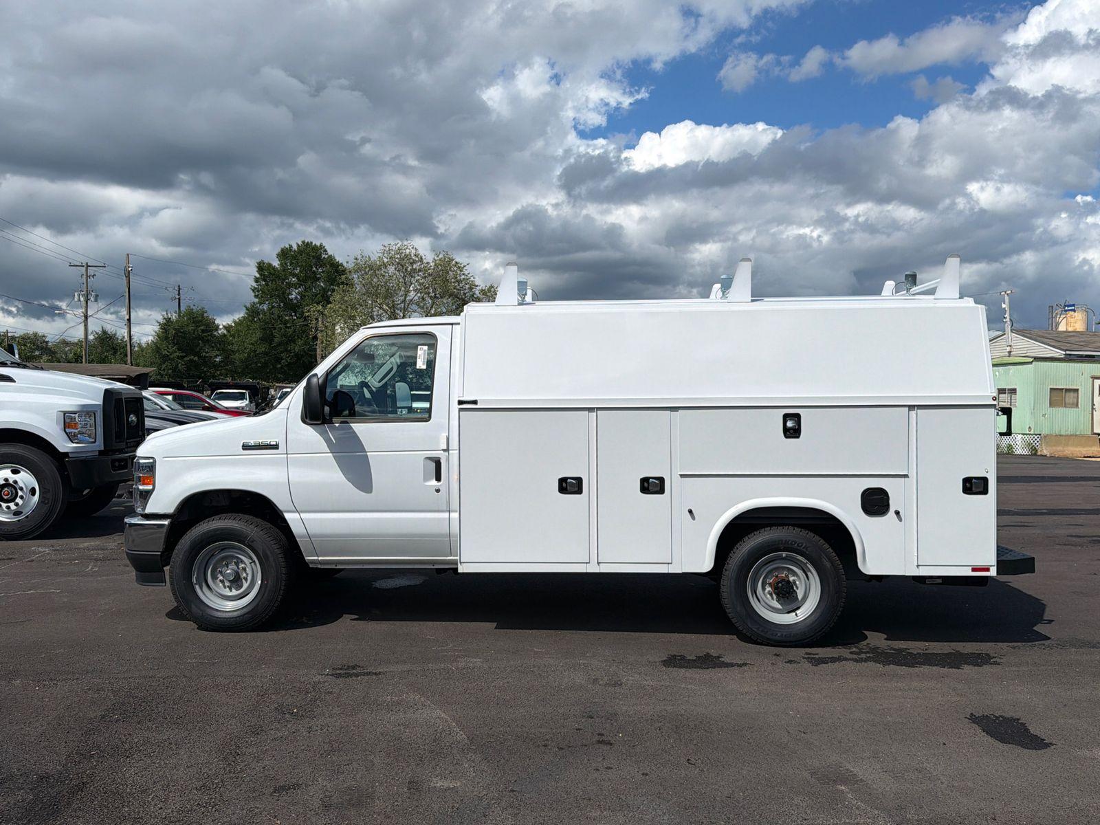 2027 Ford E-350SD Photo in Silver Spring, MD 20904