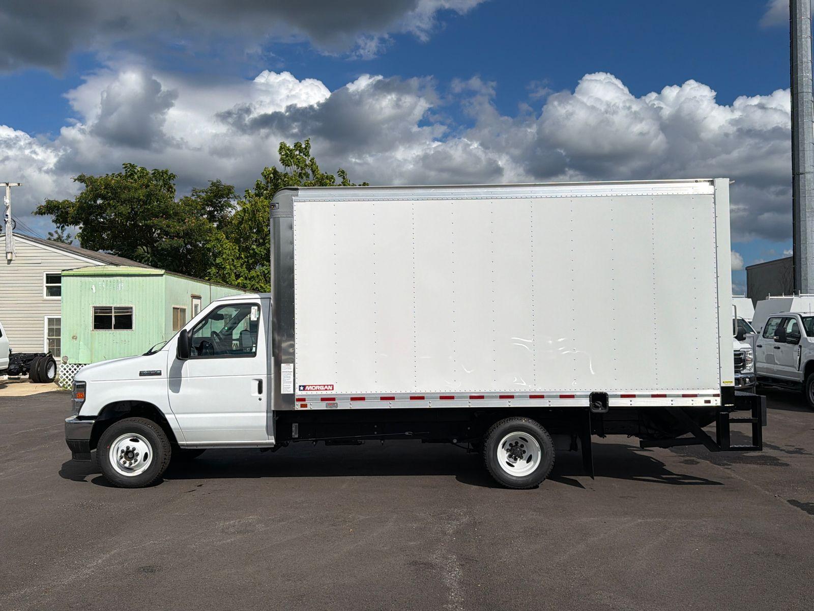 2027 Ford E-350SD Photo in Silver Spring, MD 20904