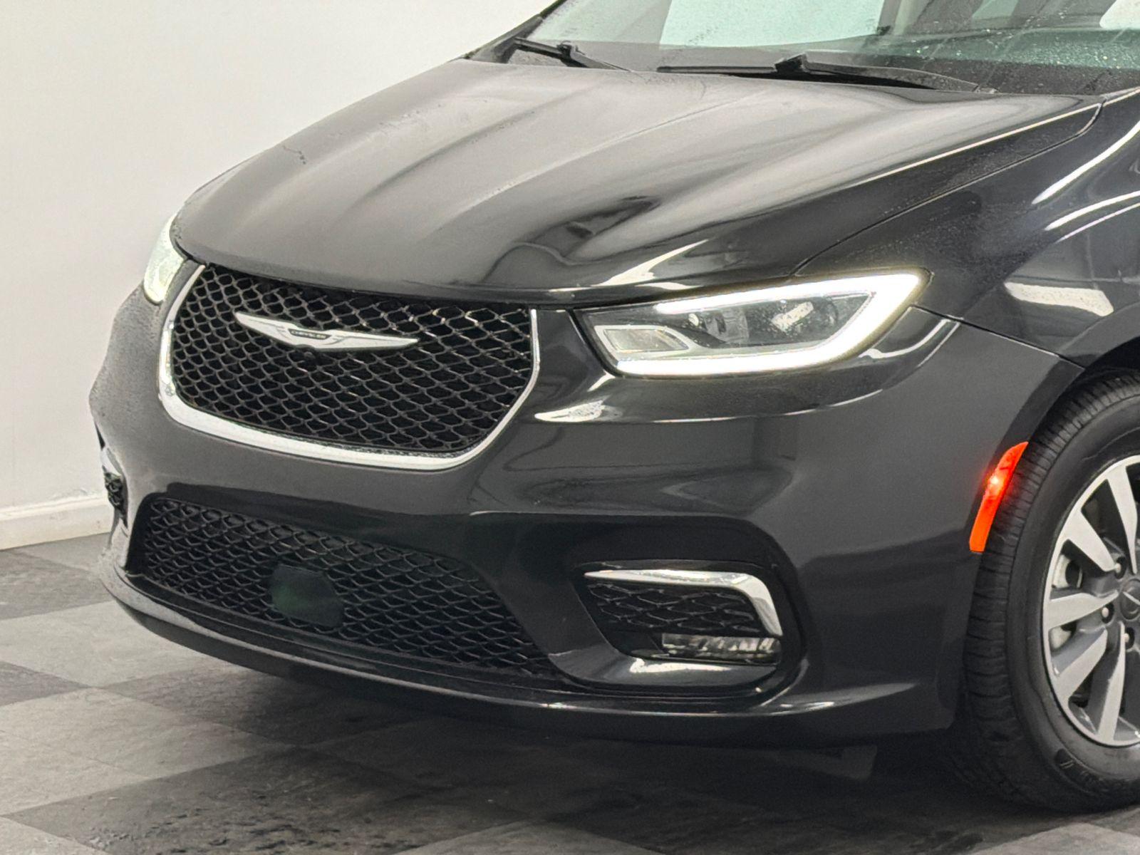 2023 Chrysler Pacifica Hybrid Photo in Bethesda, MD 20814