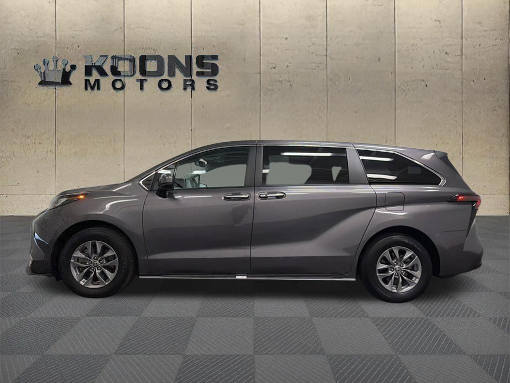 2023 Toyota Sienna Photo in Silver Spring, MD 20904