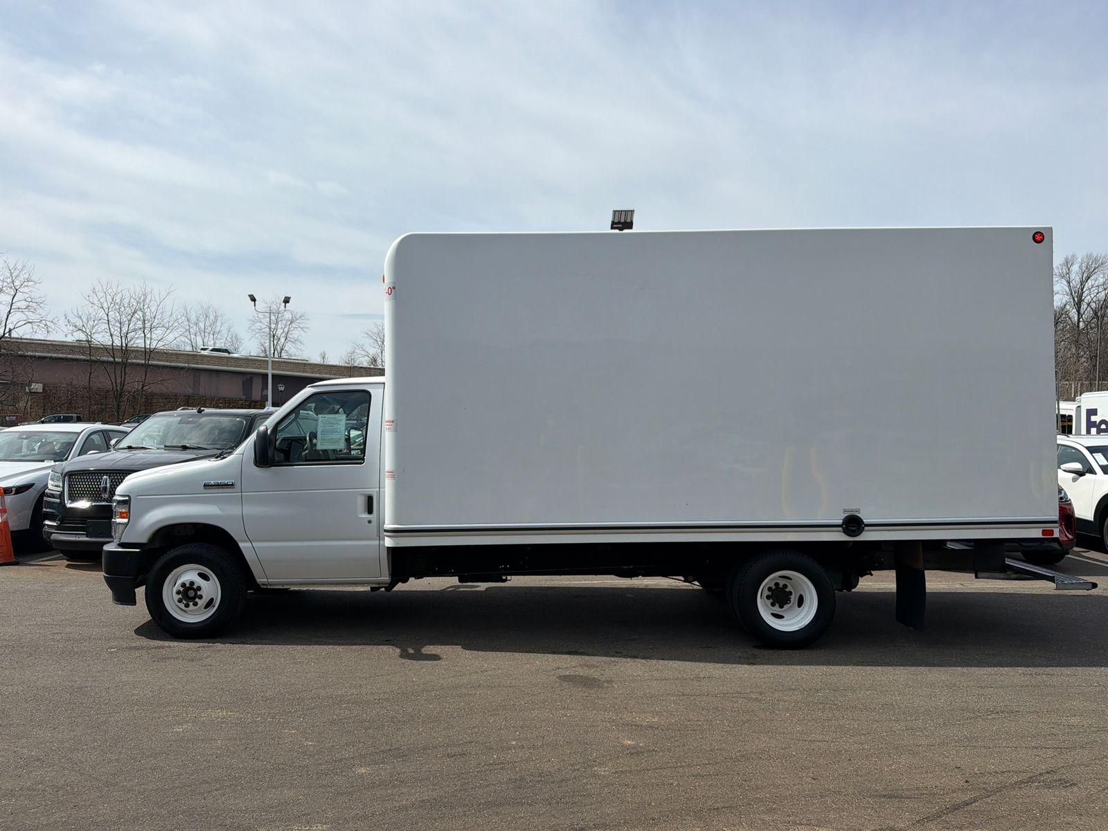 2024 Ford E-350SD Photo in Silver Spring, MD 20904