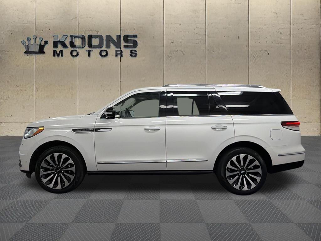 2023 Lincoln Navigator Photo in Bethesda, MD 20814