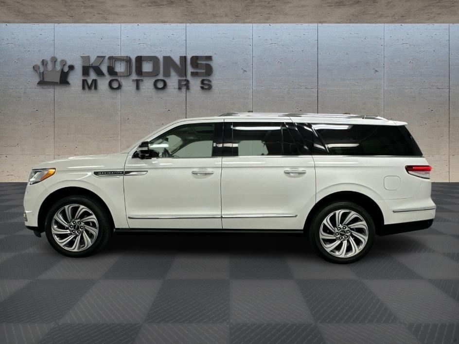 2022 Lincoln Navigator Photo in Bethesda, MD 20814