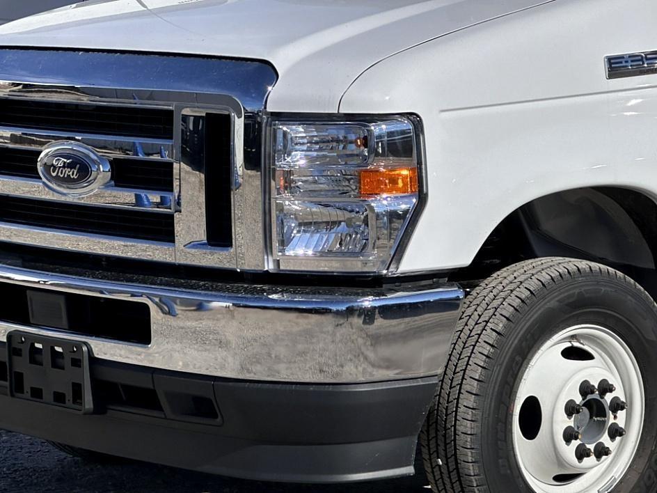 2025 Ford F-350 Super Duty Chassis Cab Photo in Silver Spring, MD 20904