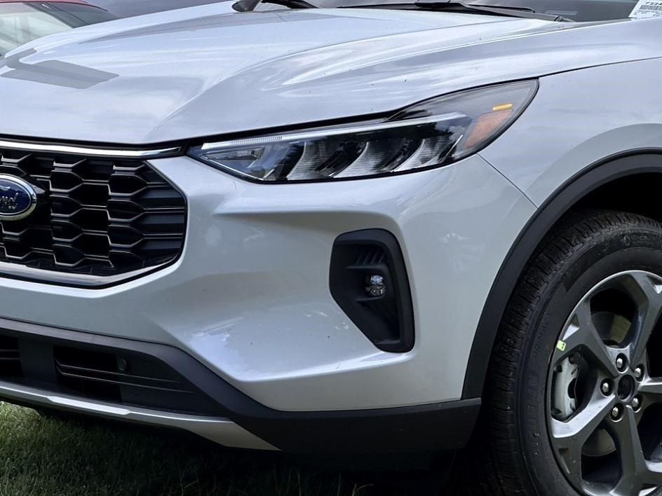 2025 Ford Escape Hybrid Photo in Silver Spring, MD 20904