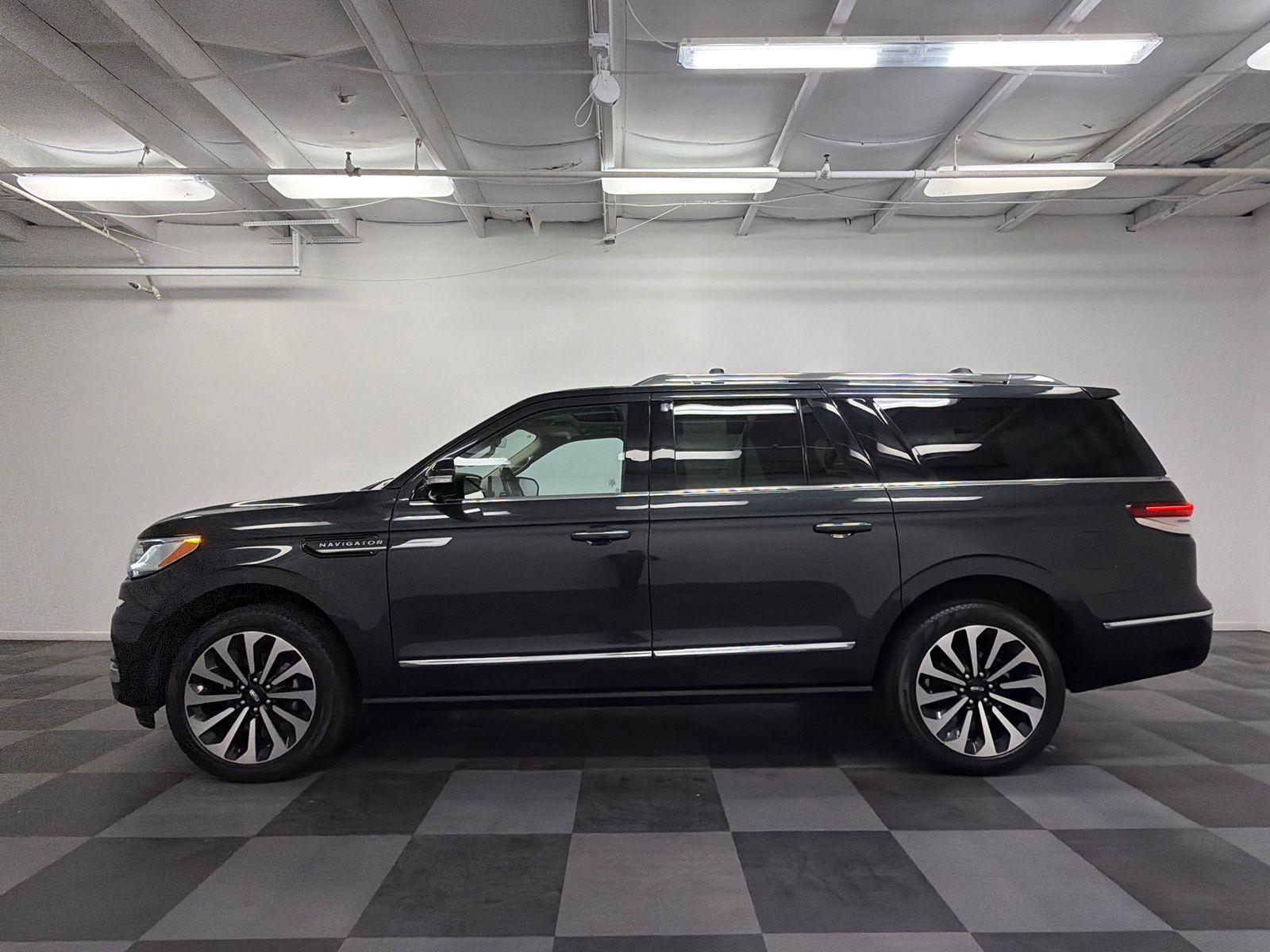 2023 Lincoln Navigator L Photo in Bethesda, MD 20814