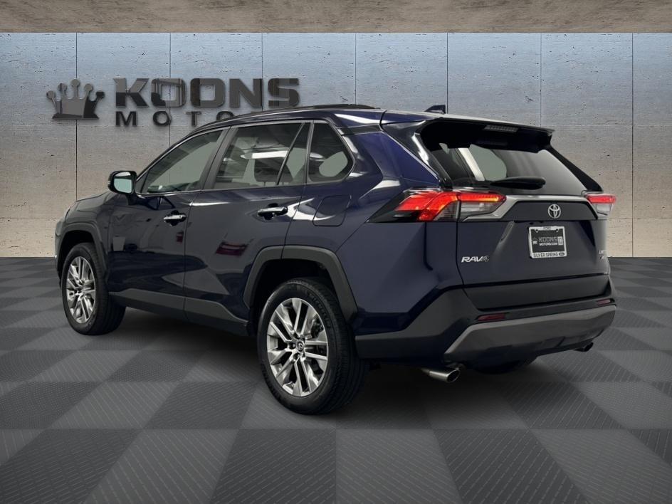 2020 Toyota RAV4 Photo in Silver Spring, MD 20904