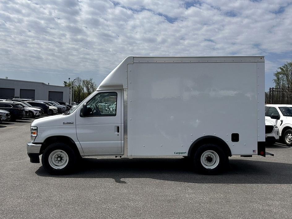 2025 Ford F-350 Super Duty Chassis Cab Photo in Silver Spring, MD 20904
