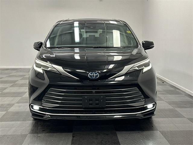 2023 Toyota Sienna Photo in Bethesda, MD 20814