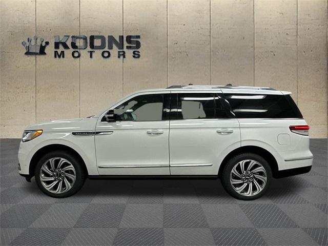 2022 Lincoln Navigator Photo in Bethesda, MD 20814